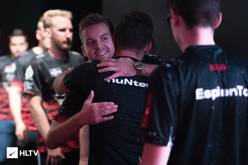 豪取5杀2局0阵亡！Light完美表现兜底，两局合砍18-0-13完美数据