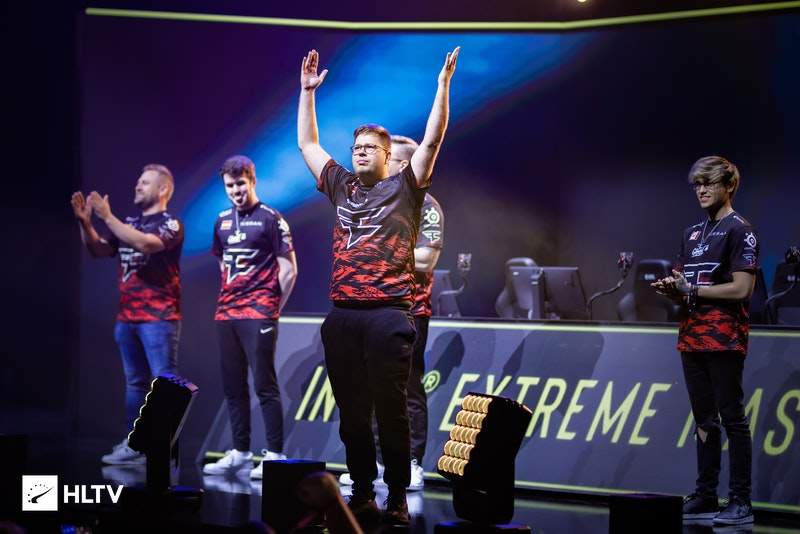 WBG赛后致歉：很抱歉我们遗憾落败 但这并非夏天的终点 资格赛见