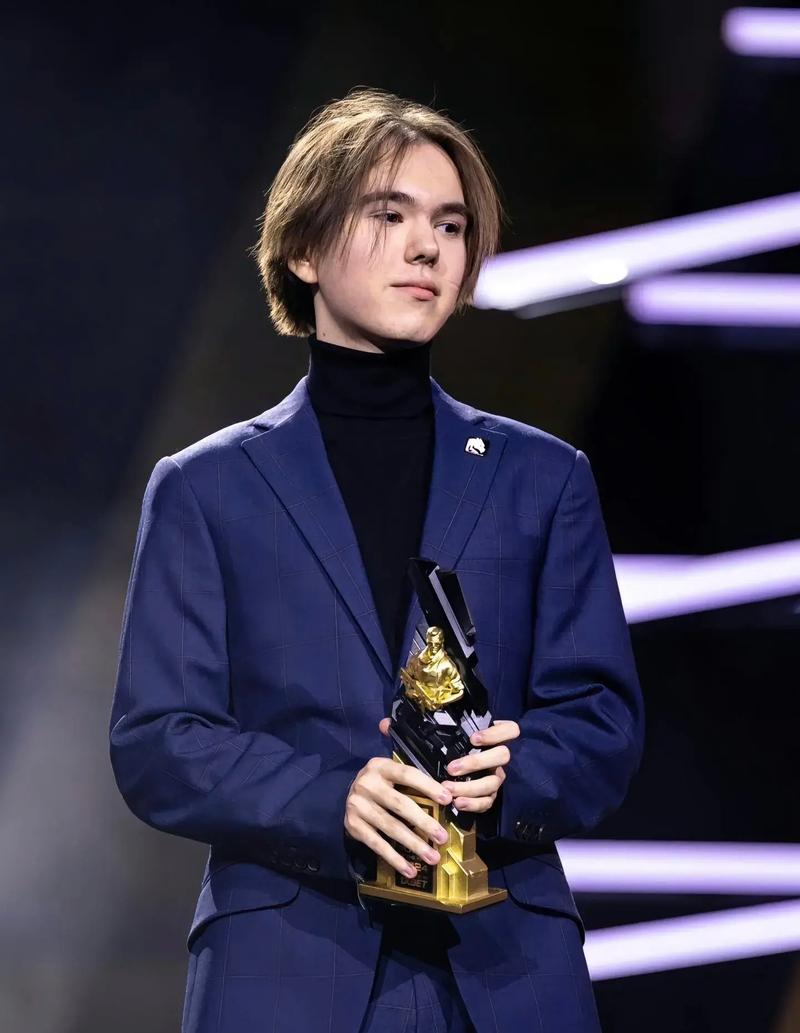 Liquid 以 2-1 战胜 3DMAX ，成功晋级 ESL Pro League S21 季后赛。