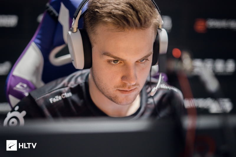 RNG赛后群访 GALA：AD英雄其实都差不多吧，就看哪个玩的好